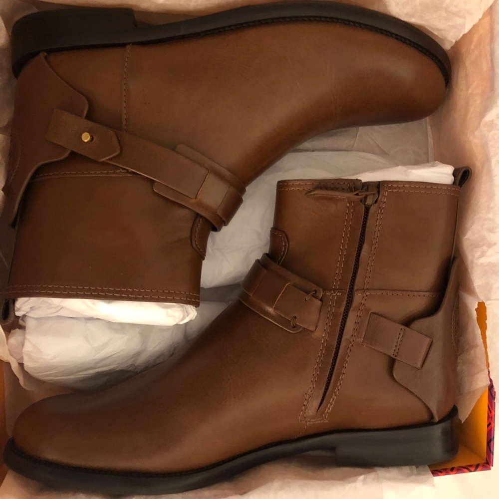 Tory Burch Colton Flat Bootie - Almond - Brand new